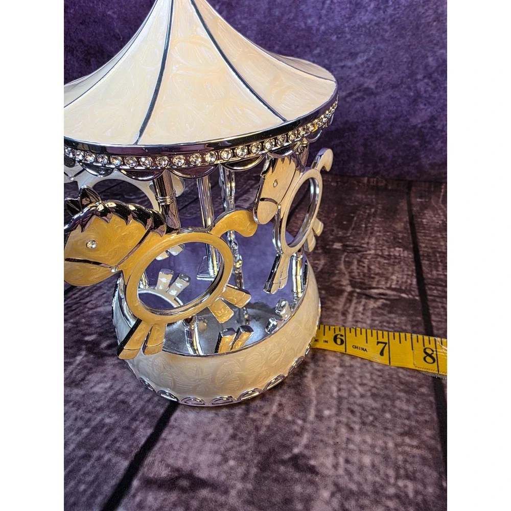 TR Carousel Horse Rotating Multi Photo Frame Silver Cream Enamel Nursery Decor